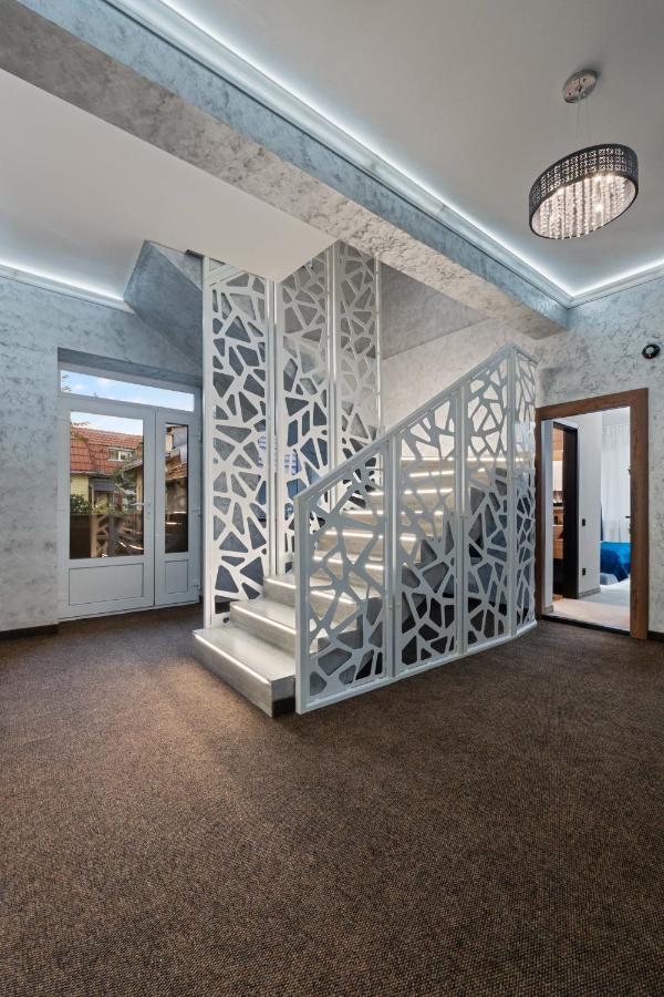 Fit Residence Κλουζ-Ναπόκα Εξωτερικό φωτογραφία